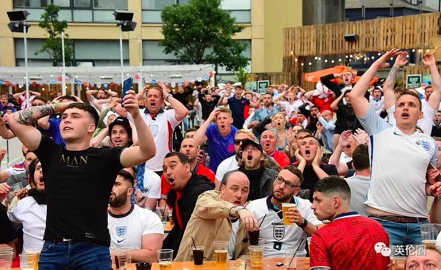 街头斗殴、醉酒裸奔...一大波短裙男子不顾警告涌入伦敦