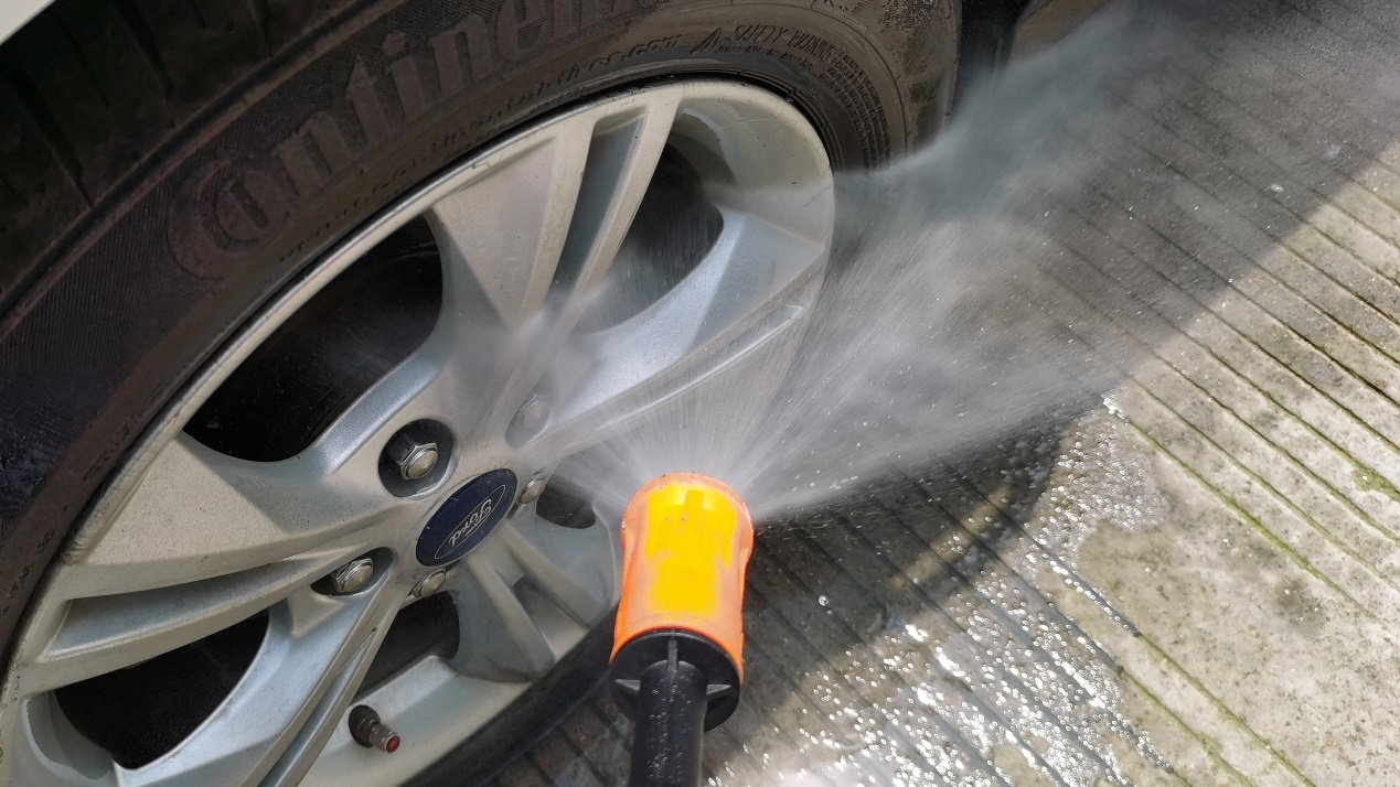 绿田高压洗车机使用教程,绿田lutian1700w洗车机评测