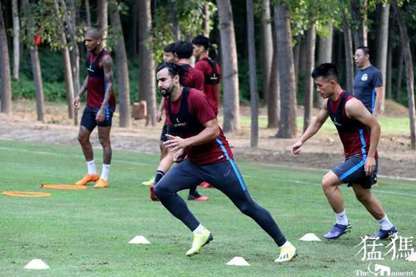 猛犸带你看中超：球迷基本天天有球看，重点还是免费