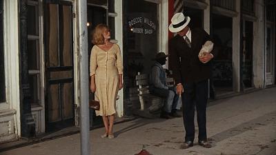 邦妮与克莱德属于新好莱坞电影吗,雌雄大盗邦妮和克莱德被打成筛子