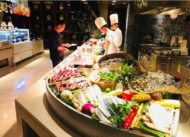 快收藏美食,广州小蛮腰附近海鲜自助餐600元的