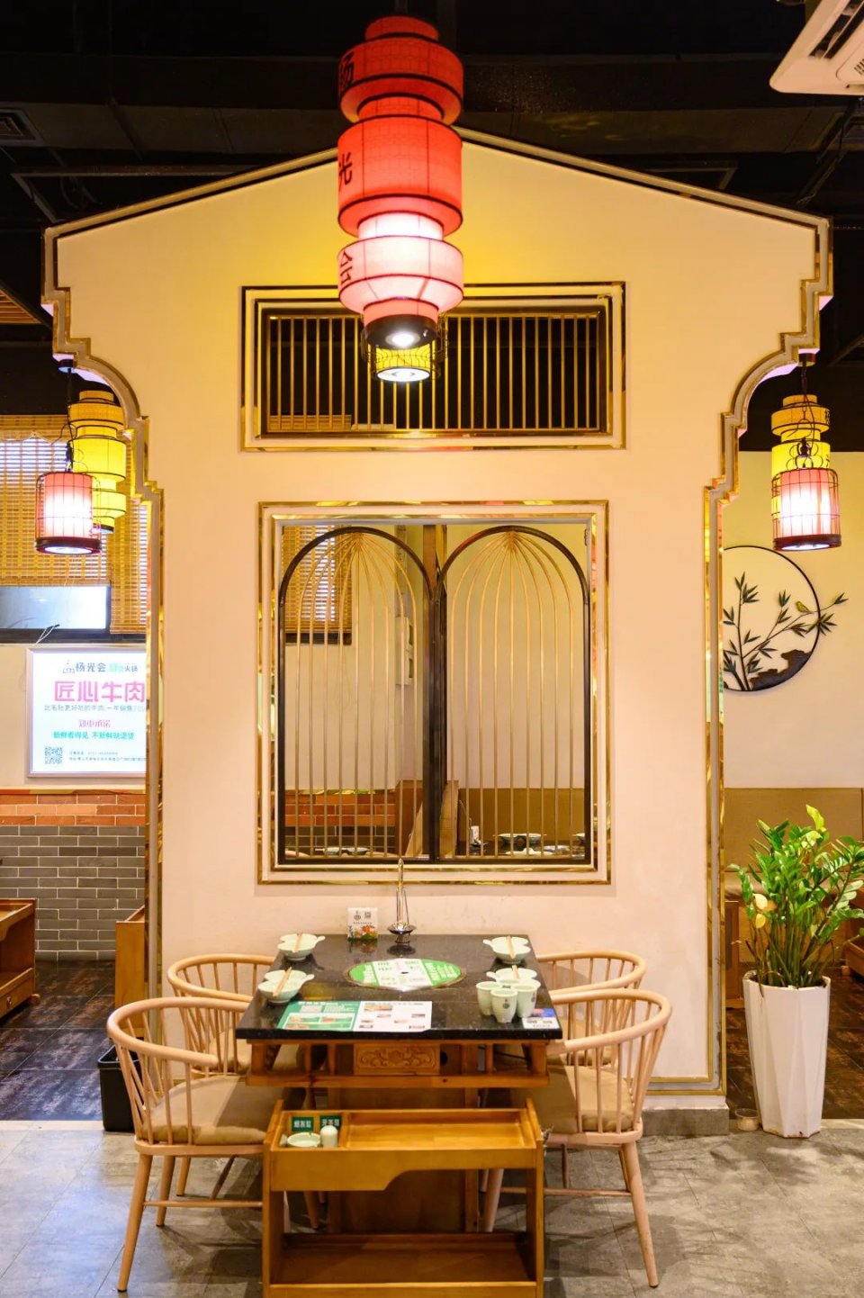 轰动火锅界的鲜货模式，老板放话：不新鲜就退货