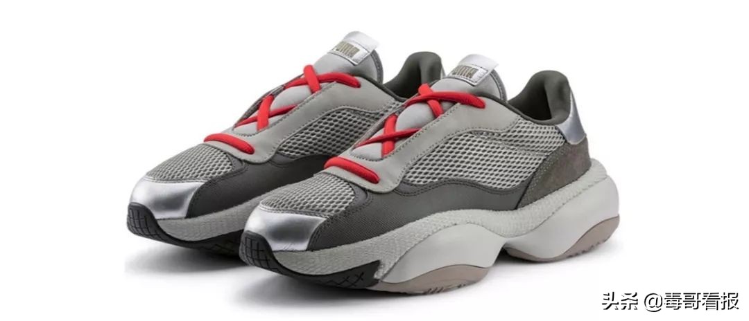 puma全面反光的鞋子,puma全掌碳板钉鞋测评