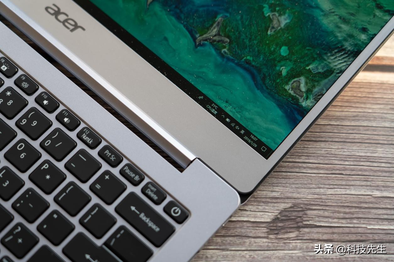 宏碁蜂鸟swiftsf31311代酷睿,宏碁蜂鸟swift3小超银评测