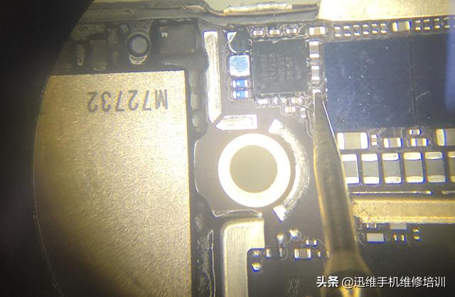 iphone7p长时间不充电打不开了,iphone7p充电变慢怎么办