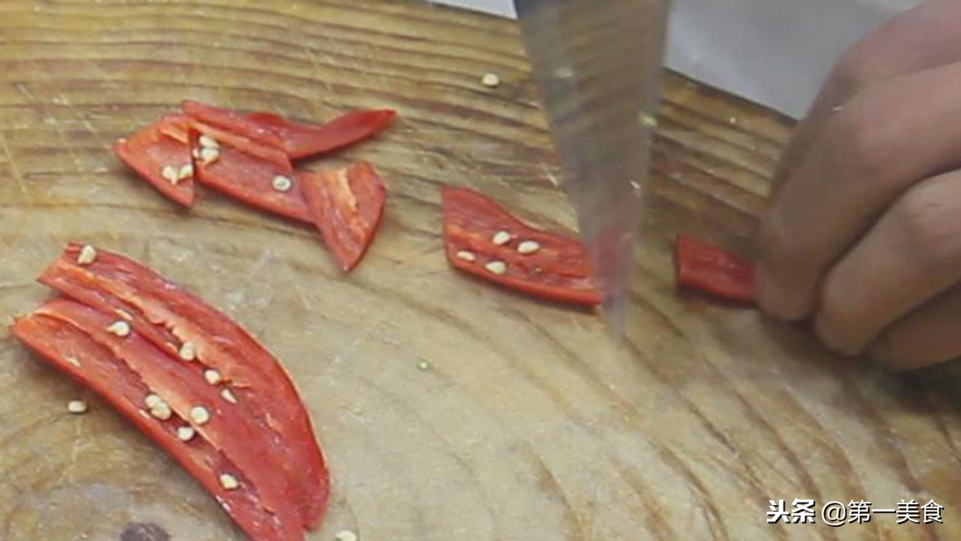 饭店凉拌西兰花,饭店里的凉拌西兰花