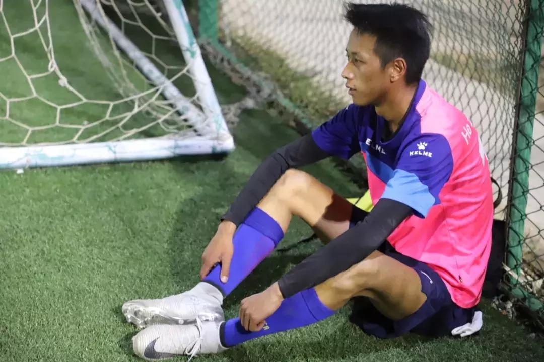 丽江人为什么喜欢踢足球,丽江人都喜欢踢足球