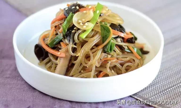 离不开泡菜的韩国人,韩国泡菜离不开我们国家完整视频