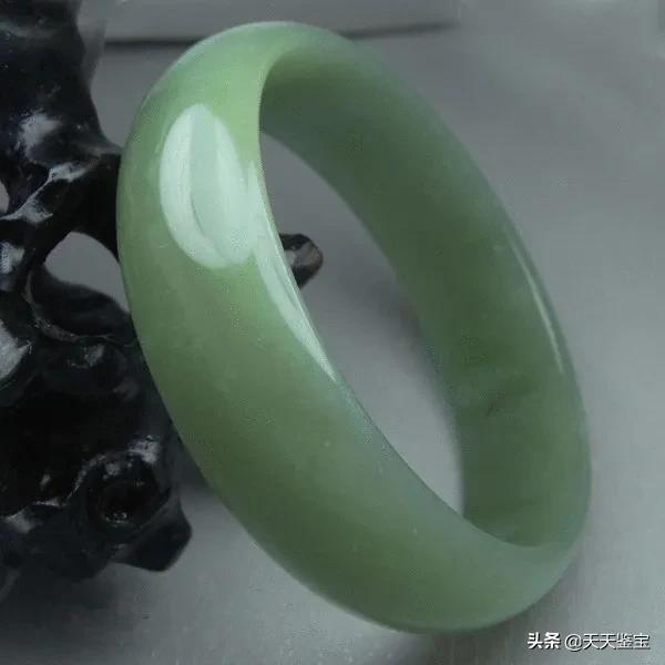 藕粉和田玉颜色分类,和田玉白度分类标准