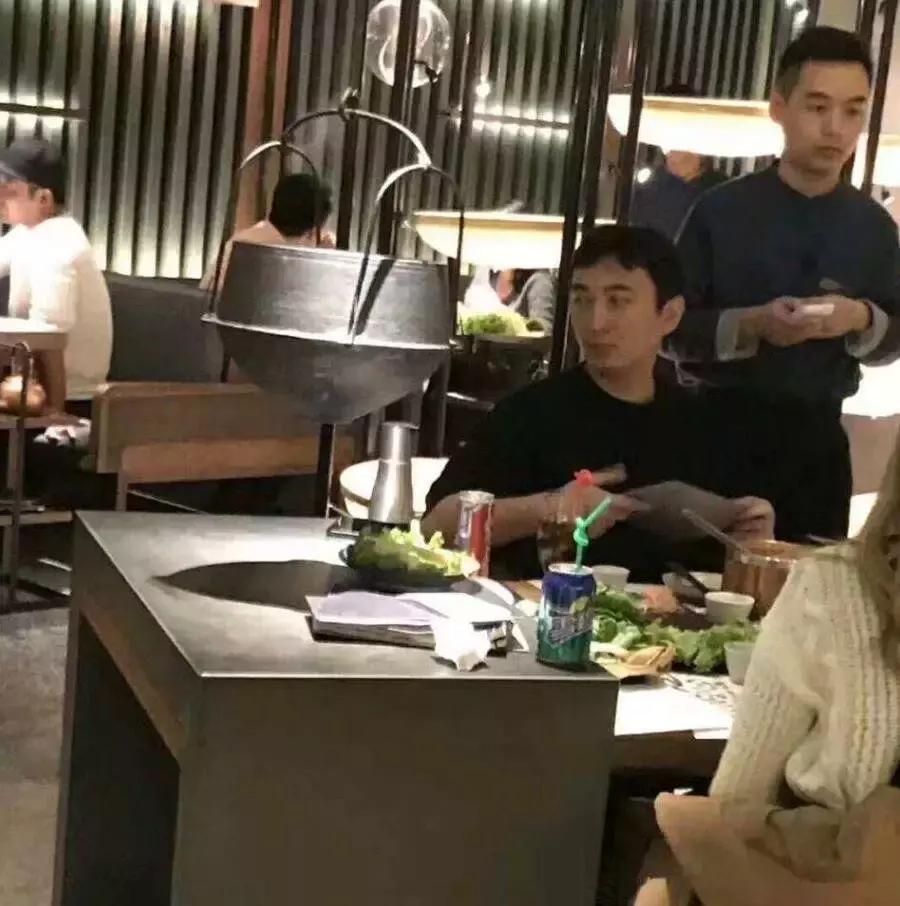 纯情少男王思聪,王思聪年轻时纯情