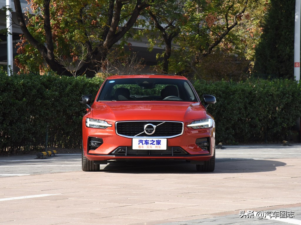 什么年龄开上这三款车才算成功,30岁前开上这4款车你就很成功了