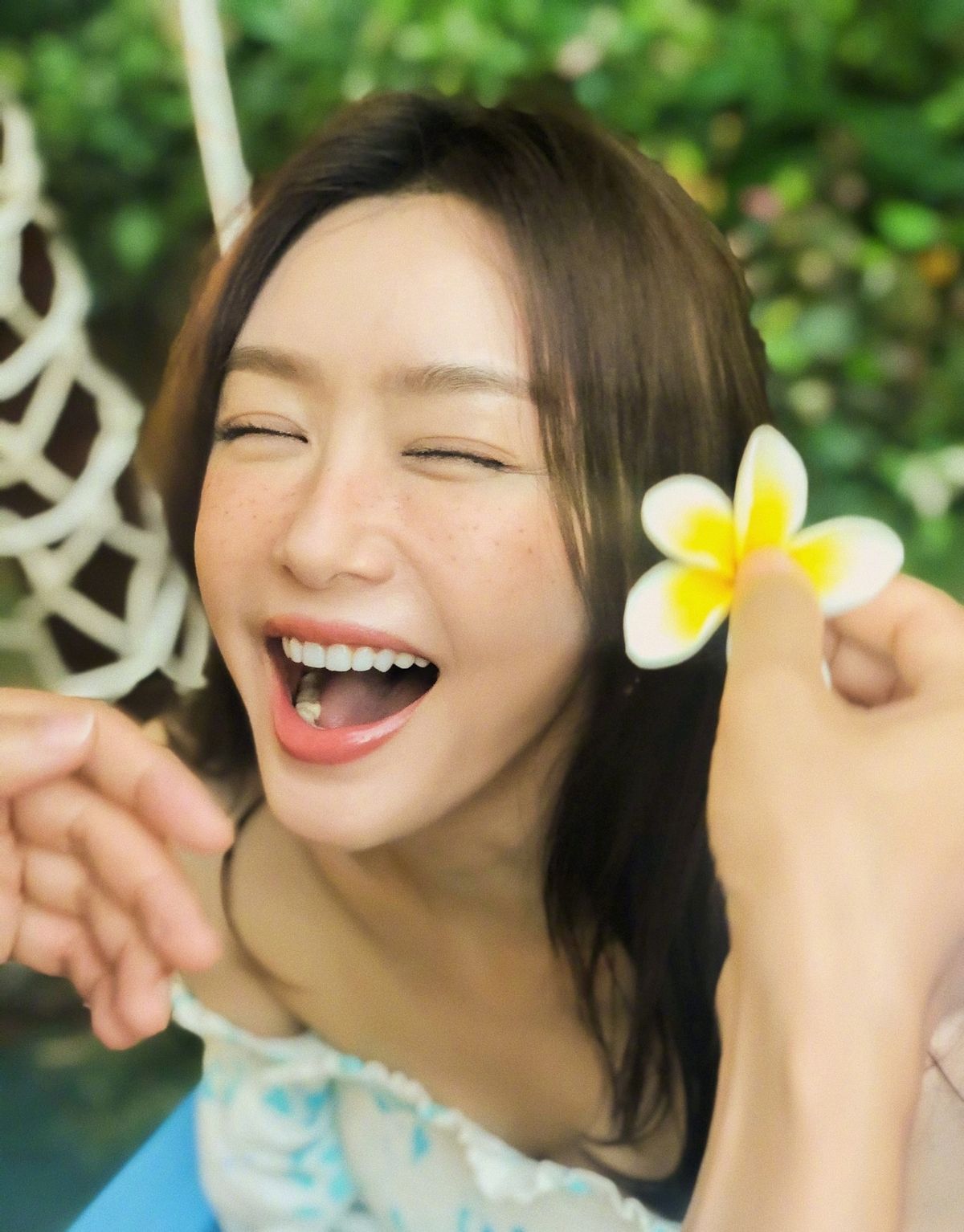 秦岚路人照,秦岚晒三亚度假照片