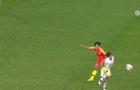 王霜17秒轰世界波球星们的反应,王霜实力吊打欧洲选手