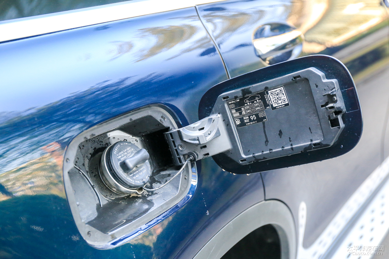 glc300l2021款和2020款的区别,2016款奔驰glc300豪华测试