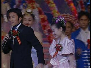 冬天里的一把火是哪一年的春晚,冬天里的一把火春晚实录