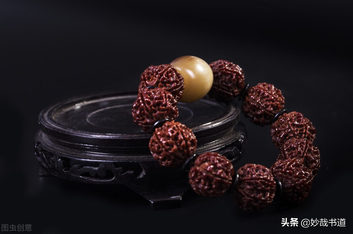 金刚菩提手串机刷和手盘的区别,金刚菩提108刚开始盘用什么绳