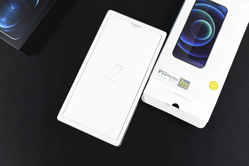 倍思iphone12钢化膜,iphone13promax钢化膜推荐