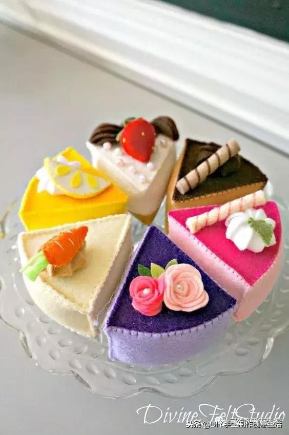 月饼盒做桌面抽屉收纳盒,月饼盒里面的小盒子做收纳盒