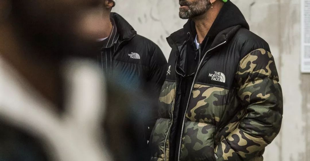 最好的羽绒服怎么选,300到400羽绒服男士