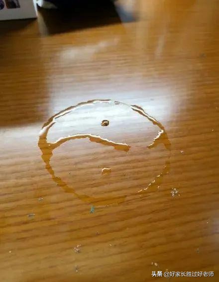 中国大学生为了太极拳考试，已经走火入魔了