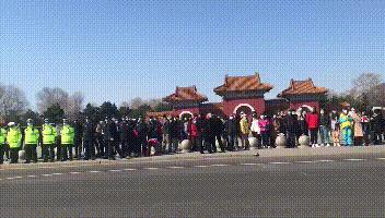 蓝天彩虹笑颜敬礼全城追星！这是你们应该得到的礼遇和荣耀！