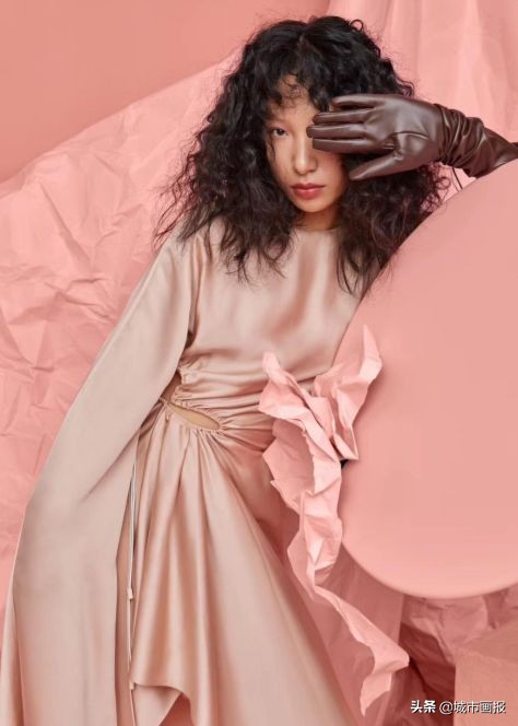 打造时尚风向标，今年春天凭什么在潮流界“上位”？