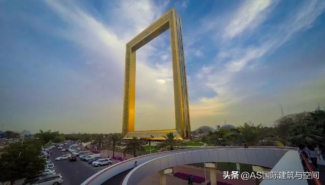 世界各国最奇葩的四大建筑,了解世界十大奇葩建筑