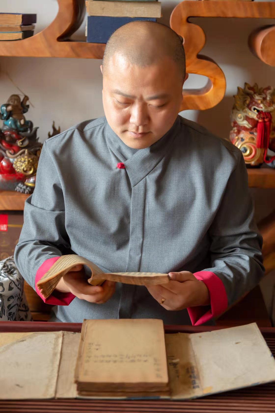 沈阳小伙李聪男痴迷中医,沈阳小伙李聪针灸地址