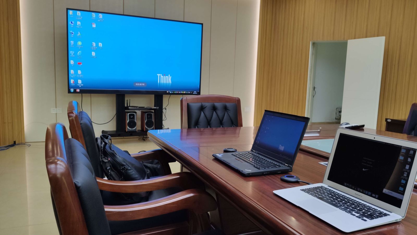 thinkpad笔记本投影仪接口,thinkpad无线投屏到电视