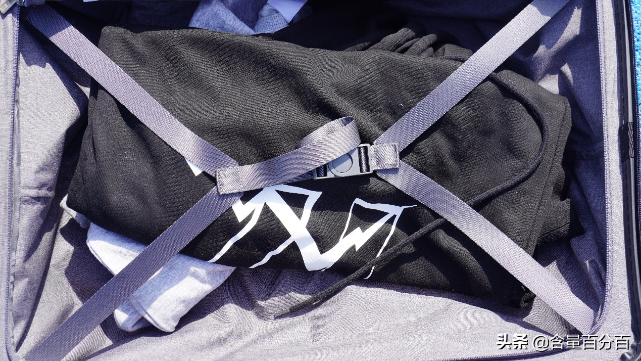 地平线行李箱与小米行李箱对比,地平线8号行李箱和90分行李箱