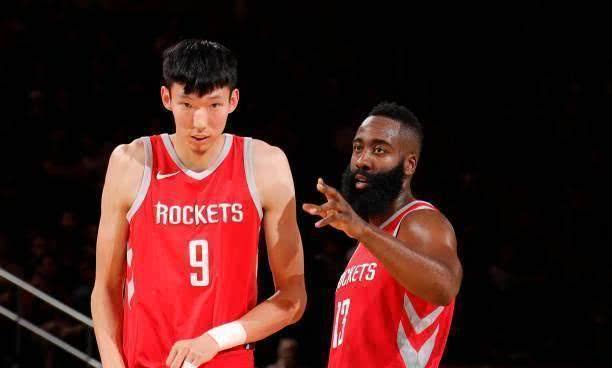 周琦回不回新疆打球去,周琦在火箭上不了场了吗