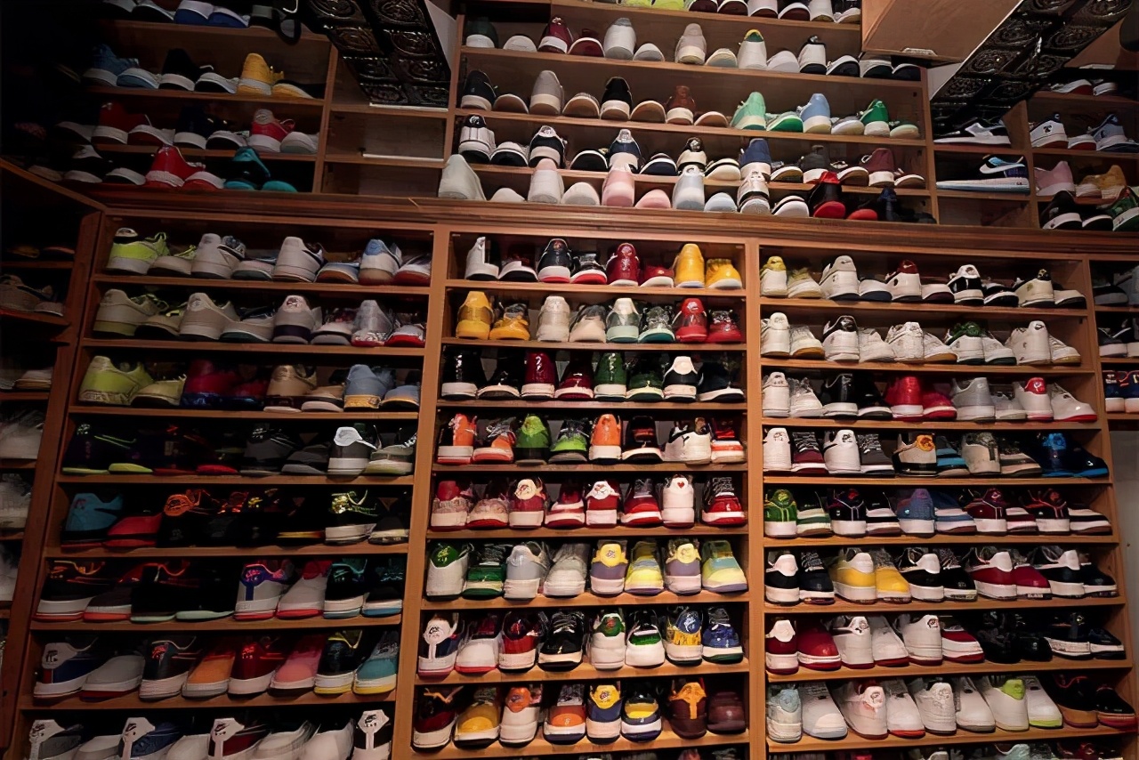 炒鞋大*转军**战国货：李宁韦德之道被炒到48889元