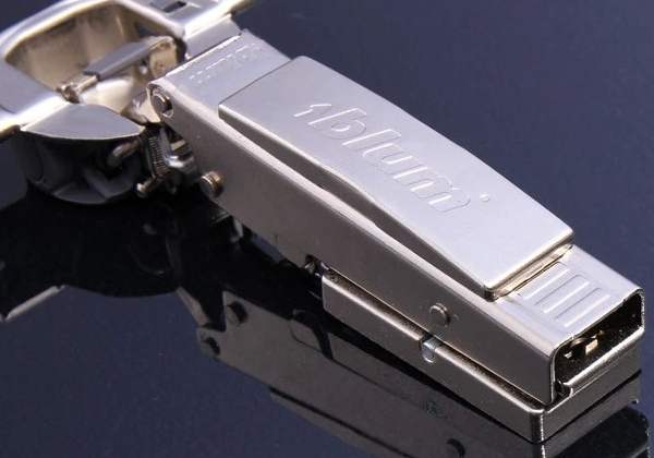 定制家具到底应该如何选板材,该不该花三四万铺木地板