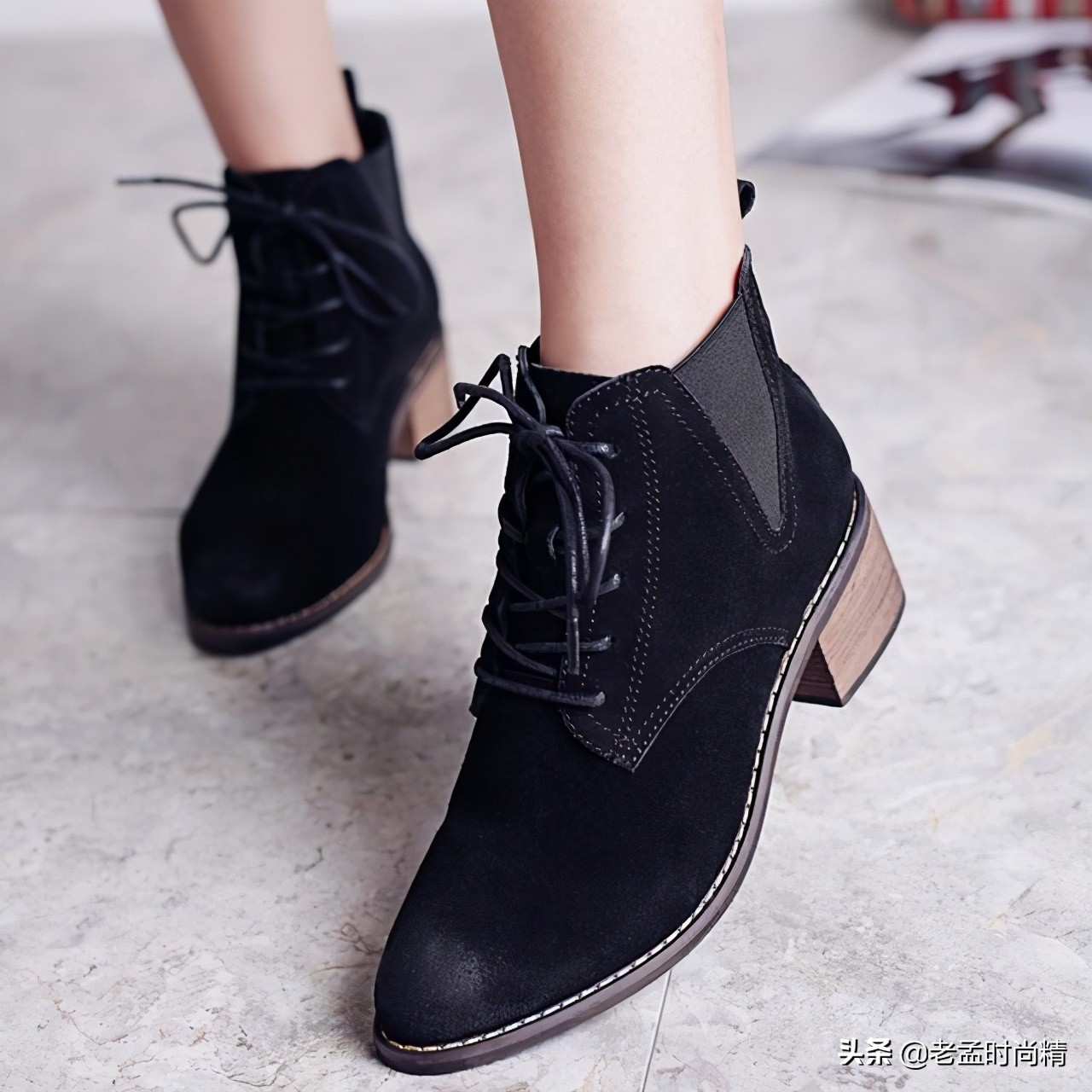 今年最流行的短靴子怎么搭配,今年流行爆款短靴细跟