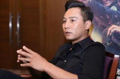 刘烨谈谢娜刘烨和谢娜在机场相遇,谢娜陪伴刘烨六年最终还是分开