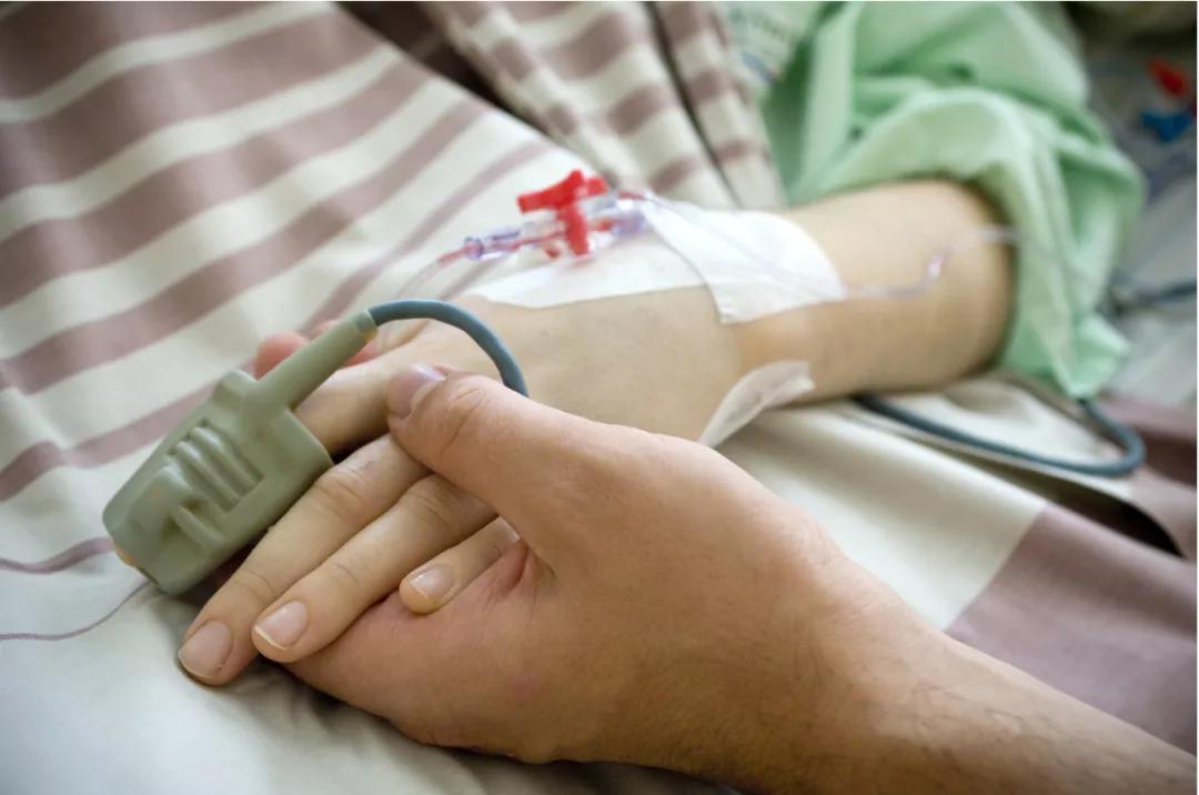 长期熬夜导致眼睛视线模糊怎么办,连续熬夜眼睛模糊失明