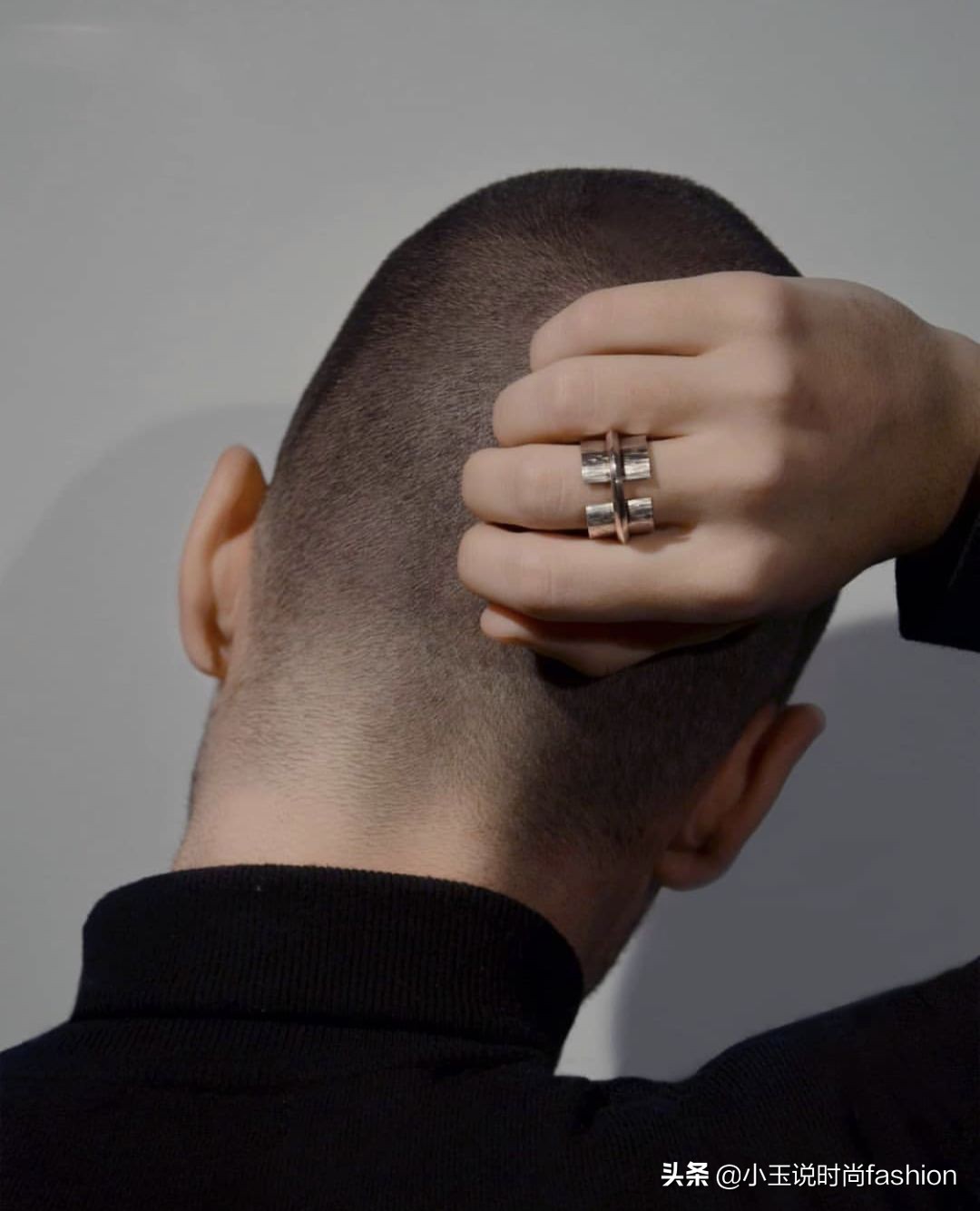 戒指戴在哪个手指上最合适,戒指的戴法和意义男女左右手