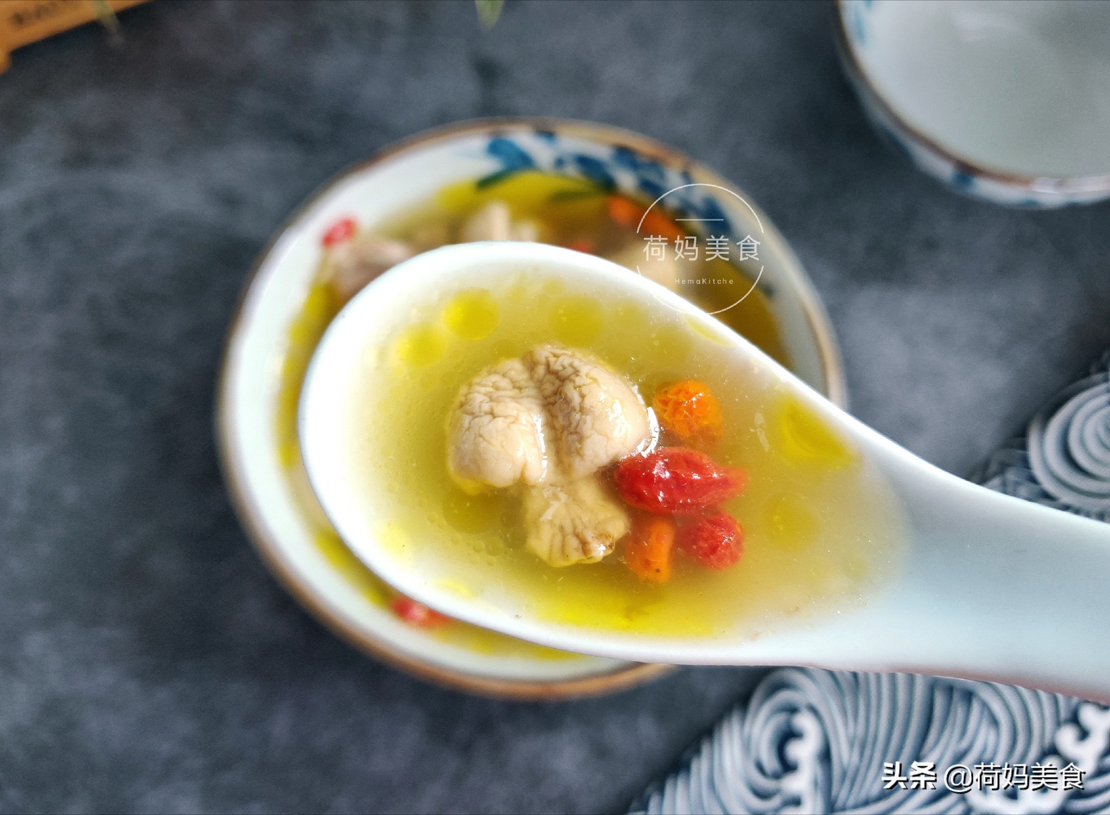 鸡汤怎么炖才有营养又好喝,如何在家做好喝的鸡汤