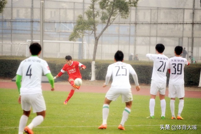 mv回顾张玉宁留洋高光时刻,2023赛季中甲最佳mvp