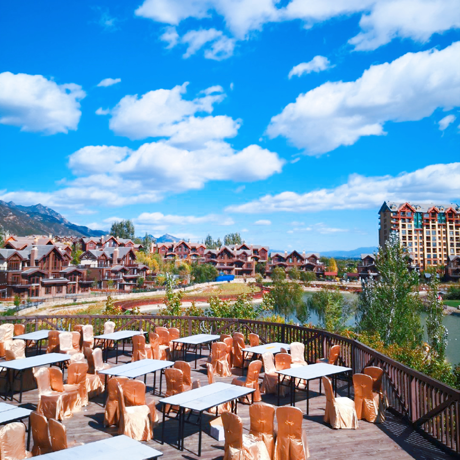 北京附近的欧洲风格小镇,欧美小镇房子