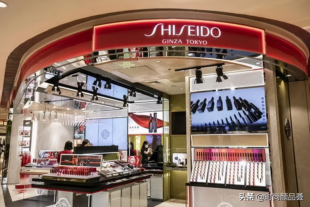 时尚圈一周要闻｜系统BUG致使Prada商品售价“跌”至百元