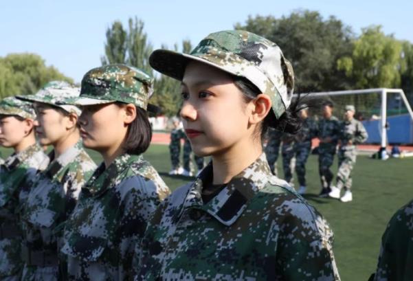 高中军训和大学军训有什么区别,大学军训大概有什么内容