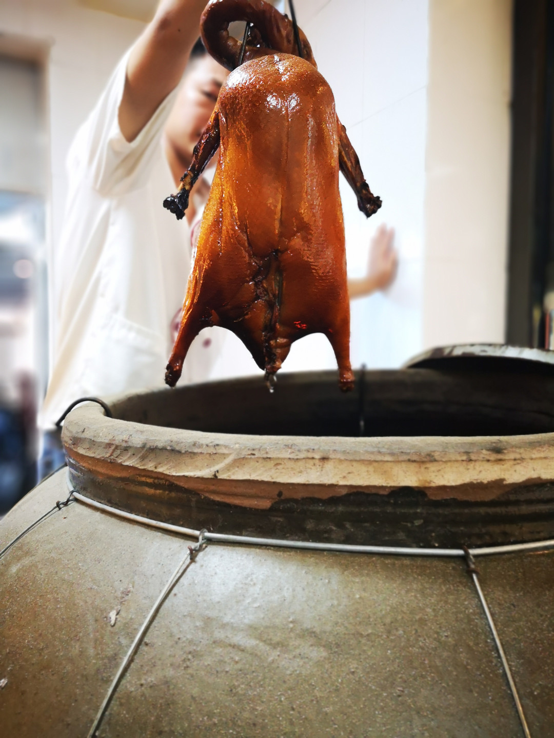 深夜烧鹅广州,古法瓦缸烧鹅的做法