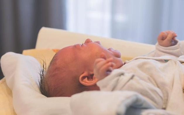 胎儿长肉孕妈什么感觉,孕期第几个月开始宝宝长肉