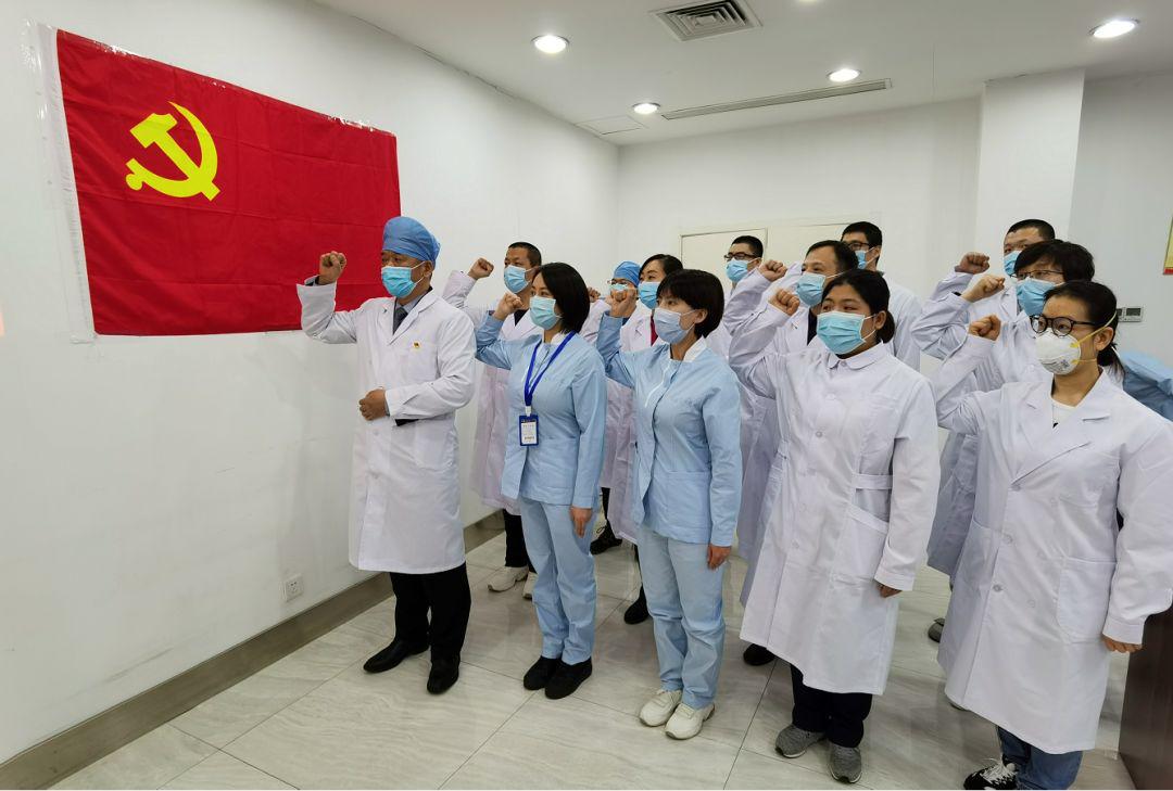 医大四院白衣战士,哈医大军人