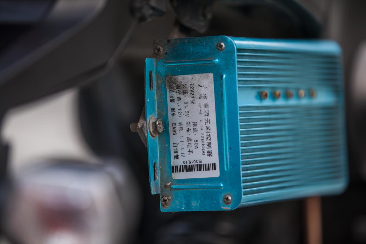 孤独夜里男孩的唯一陪伴，小厂电摩也有的情怀槽车详聊小猴m3！