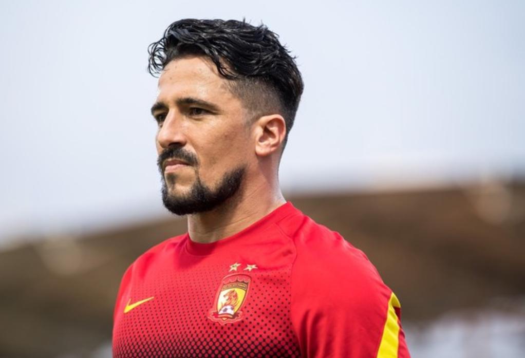 卡帅最新引援情况,前锋变后腰