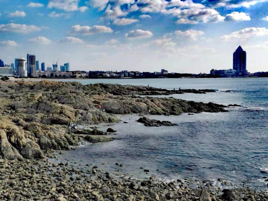 入住海景酒店视频,住进了民宿里能看海赏山