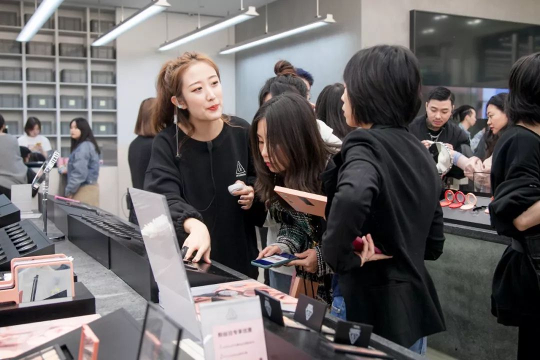 3ce旗舰店直播,3ce官方旗舰店是不是真的