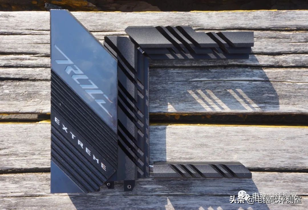 华硕rogmaximusxiii双卡,华硕rogmaximus主板对比